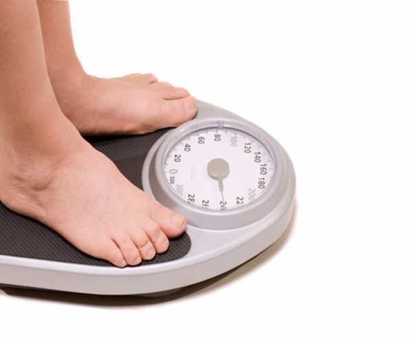 Personer med diabetes type 2 og overvekt eller fedme bør få tilbud om et strukturert livsstilsbehandlingsprogram som varer i minst seks måneder Fokus bør