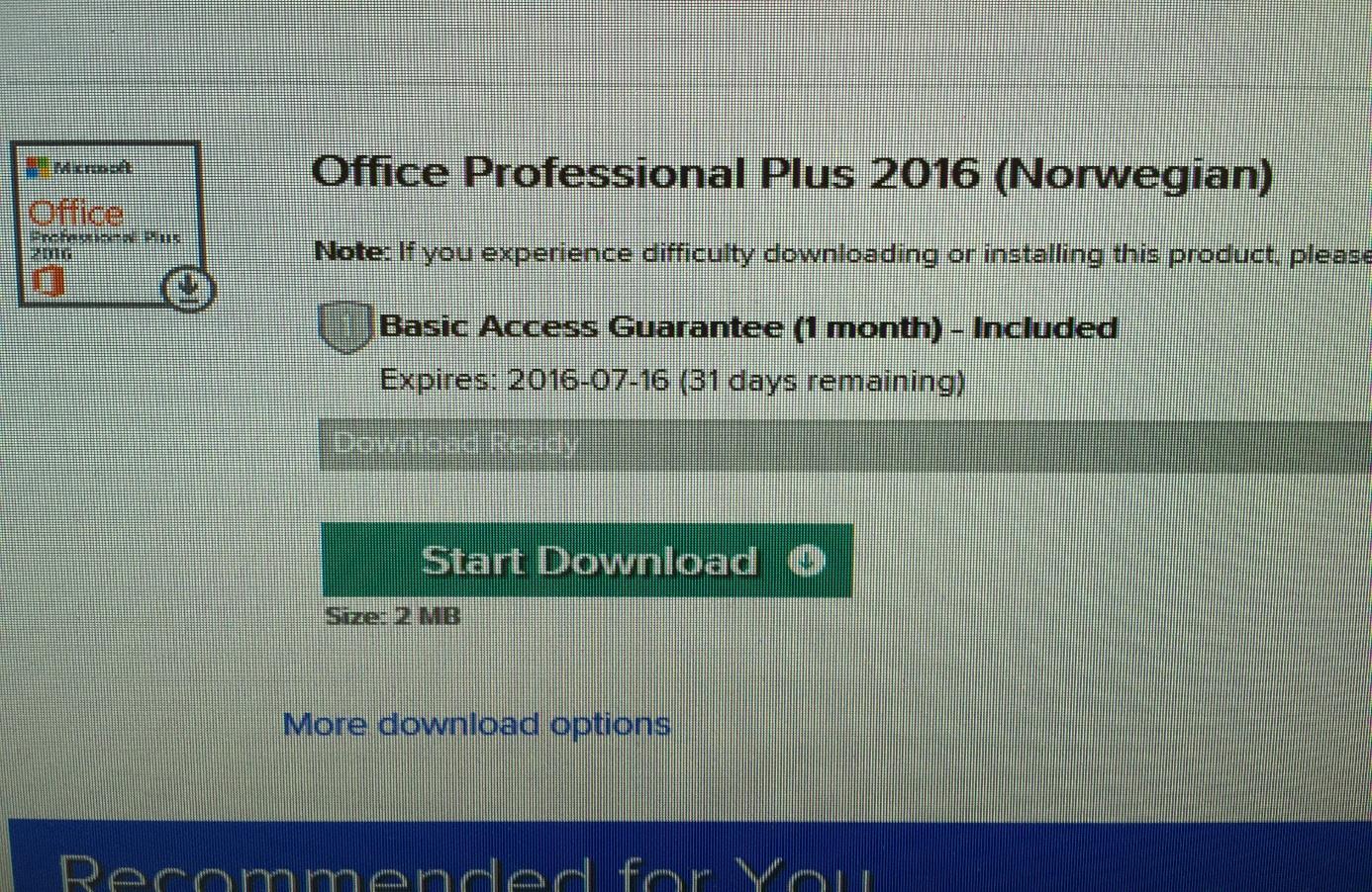 Klikk på More Download Options for å velge Office Pro Plus 64 Bits versjon Klikk på Start