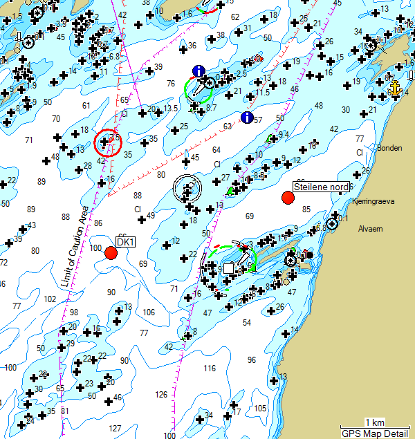 Årsaken til dette er trolig at dypområdet ved Steilene nord ligger i et basseng med et maksimaldyp på 86 m (Figur 11) hvor det er dårligere vannutveksling med resten av Vestfjorden.