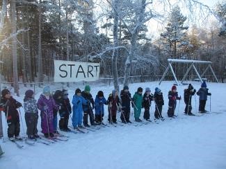 Februar 2017 Lek og vennskap på vinter Hvaler Språk og førmatematikk med fokus på telling, lek og spill. Eventyr og fortellinger.