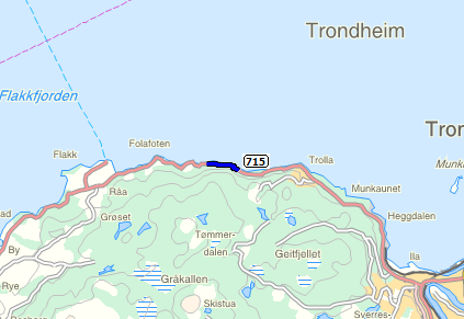 22 Videreutvikling av skredrisikomodell 3.11 Fv. 715 Trolla Vurderingene som er gjort for denne strekningen er hentet fra Schnitler og Sødal 2010. Fv. 715 går vestover fra Trondheim, og har en trafikkmengde på rett under 3000 kjøretøy i døgnet.