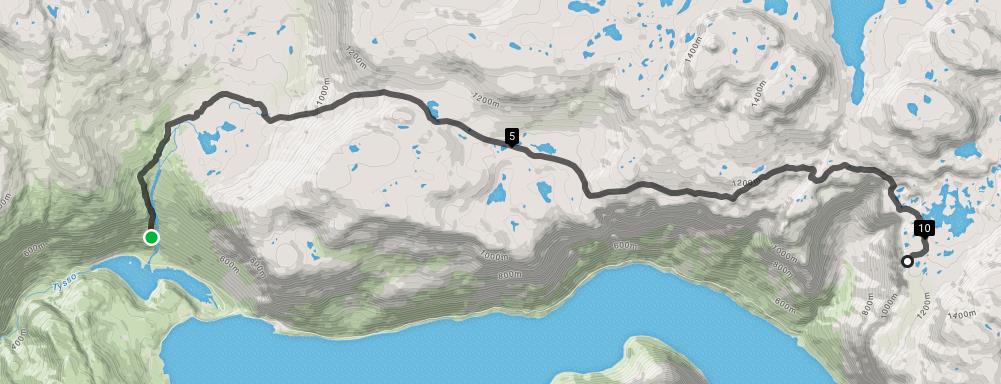 Trolltunga tur/retur 21 km totalt 8-12 timer tur/retur Tunga ligger på ca.