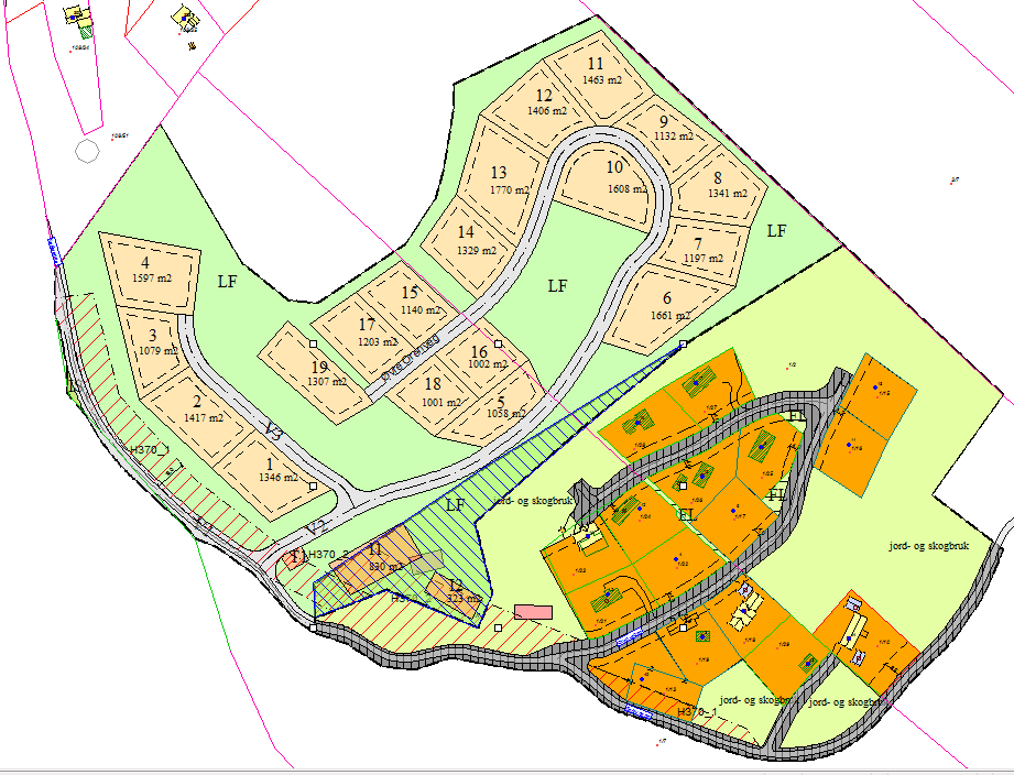 plan til friluftformål i den nye planen. Utslippsanlegget er også foreslått plassert innafor det arealet som overlapper med gjeldende reguleringsplan.