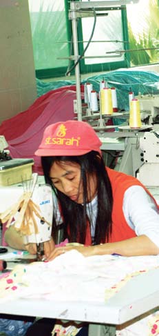 7 oktober - verdens dag for anstendige arbeidsvilkår Brudd på grunnleggende arbeidstakerrettigheter er dagligdags i global handel og produksjon.