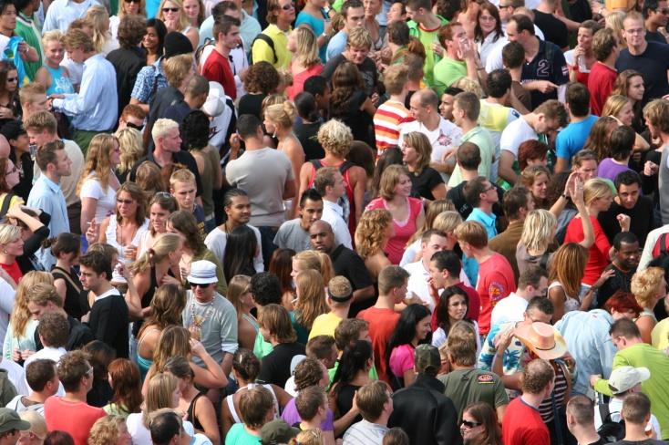 FELLESRADETS DAGLEGE LEIAR - KYRKJEVERJE Kyrkjeverja i Molde Hans Jakob Nes Kyrkjelova seier at det skal vere tilsett ein dagleg leiar, som oftast kalla kyrkjeverje, til å ta seg av det daglege