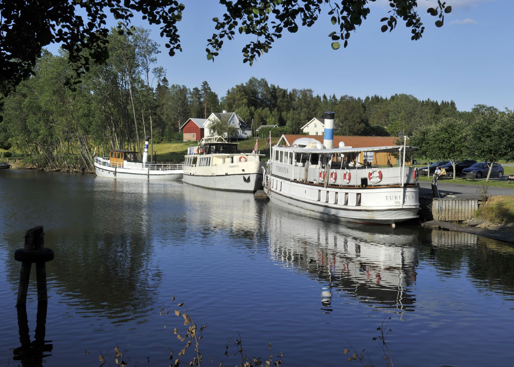 Aremark Høyre ønsker å utvikle turistnæringen rundt vassdragstilbudene og hvor kortreist matproduksjon og unike naturopplevelser skal være blant hovedattraksjonene.