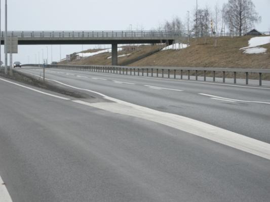 RV2-Ny motorvei fra Kløfta Tele fører til store belastninger i grunnen Konsekvens: Store belastninger på rør og