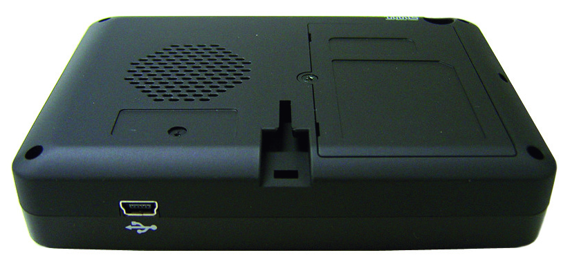 Oversikt over produktet 9 7 8 På undersiden finner du følgende betjeningselementer: 7 USB-kontakt 8
