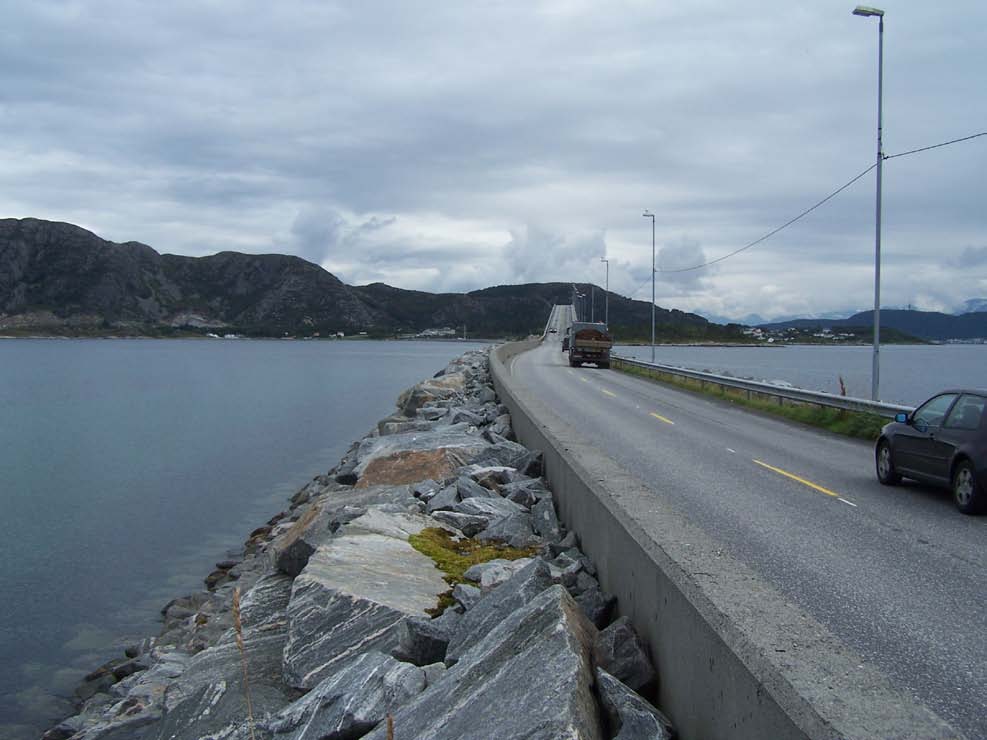 11 Figur 9 Utsikt fra Giske mot Valderøya (retning øst).