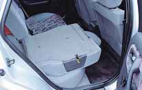 Mazda 626 har et meget rommelig bagasjerom. Med et utall variasjonsmuligheter er den en ener når det gjelder fleksibilitet.