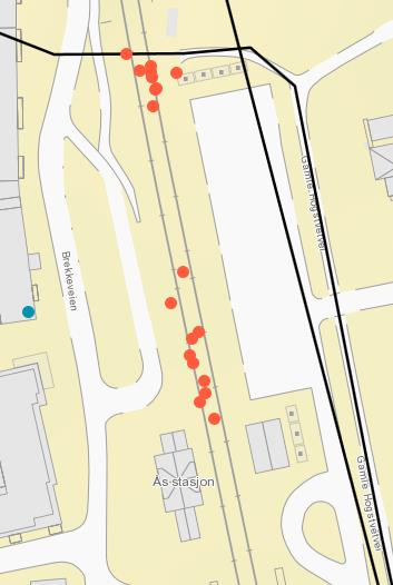 Undergang, jernbanen Mørkt (7) - det er lite lys - mørkt undergang - Om kvelden er det veldig mørkt der - undergangen er skummel,mørkt og jeg misliker det!