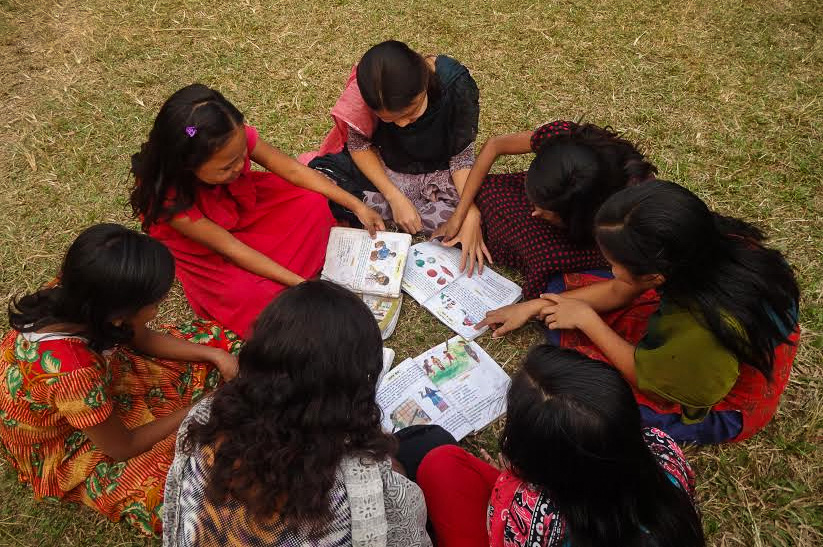 FRA BARNEHJEMMENE Old Dhaka Det er rundt 180 barn på Old Dhaka. Alamin har motivert dem til å hjelpe hverandre med leksene og jentene er ivrige på å studere.