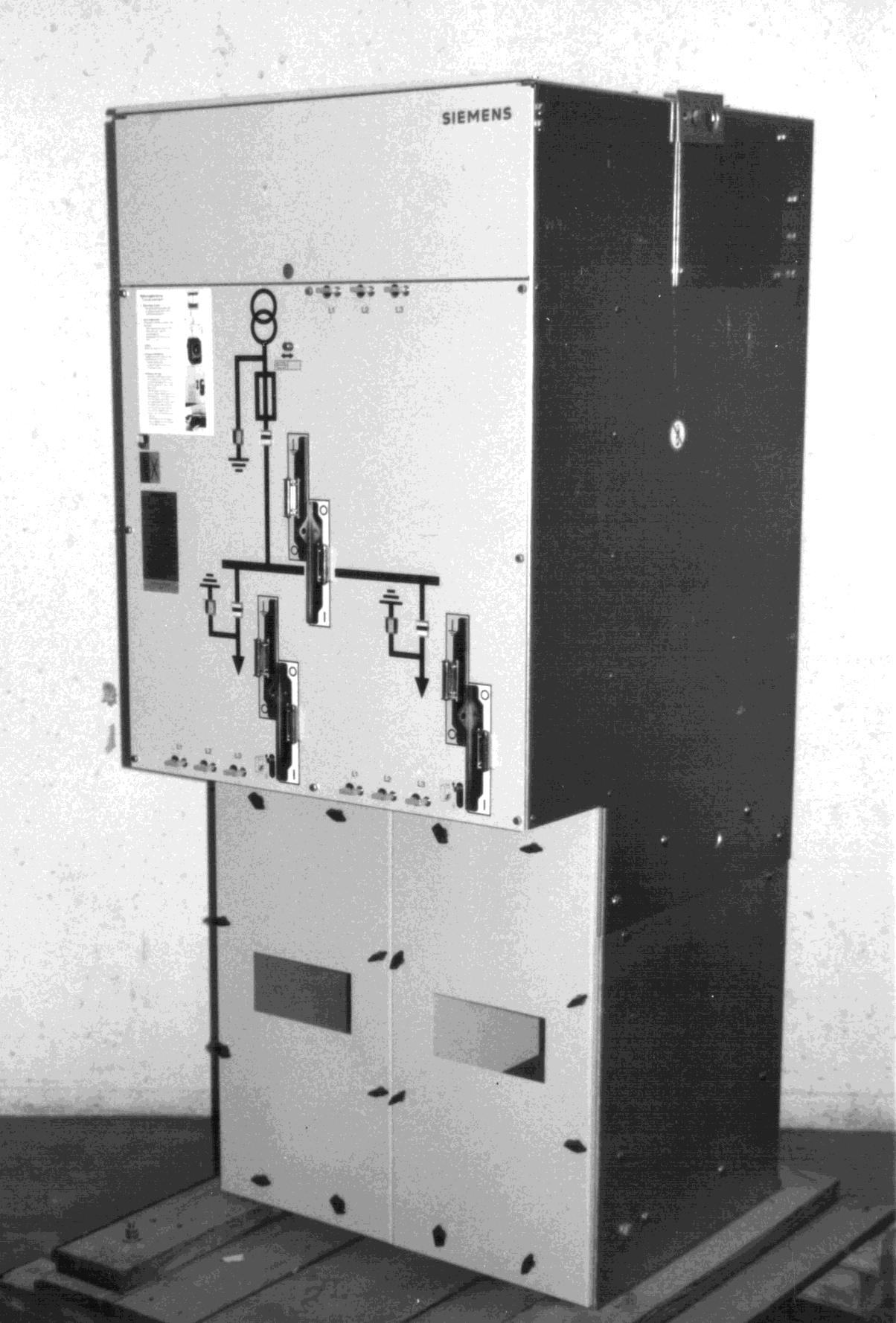 SF6 isolert lastbryteranlegg 8DJ10 12/24 KV Utviklet i