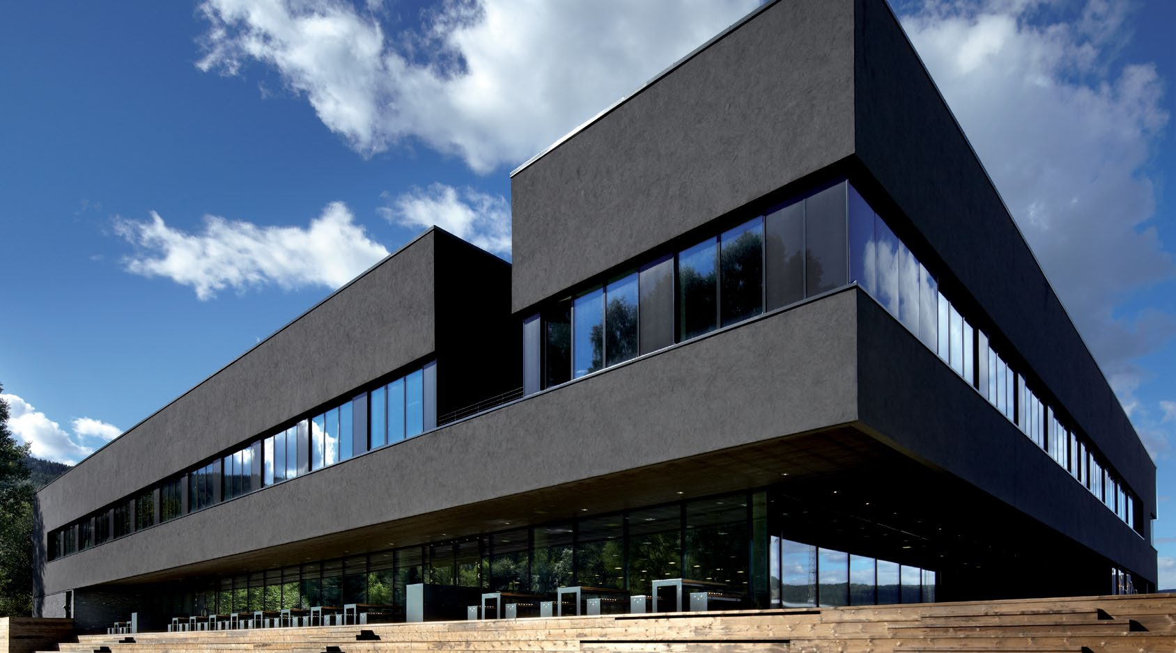 Det finnes alltid et riktig Weber fasadesystem Prosjekt: Marienlyst Videregående skole, Drammen Arkitekt: Div.