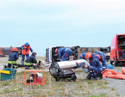 FORSTERKNING KAP. NR. 4 4.5.3 SAMBANDSTJENESTER Sivilforsvaret har stasjonært og mobilt sambandsutstyr med dedikerte frekvenser.