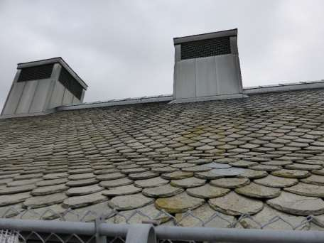 Kap. 12 TØMRERARBEIDER -Eksisterende lufting av taket må beholdes på de delene av taket som i dag har lufting (antakeligvis kun tak over ventilasjonsrom 417) -På de delene av taket som ikke har