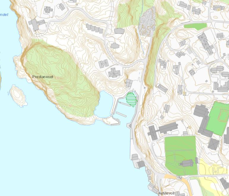 4) Grønt daldrag (sjå nr 4 på fig 8) Frå småbåthamna på Storebø går det eit grønt drag langs eit myrlendt område rett nordover.
