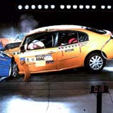 Renault Laguna har 5 stjerner i EuroNCAP og er blant de sikreste bilene som er testet Appropos ***** Kilde NAF/ADAC Økes hastigheten fra 64 km/t til 80 km/t står føreren i fare for å bli drept!