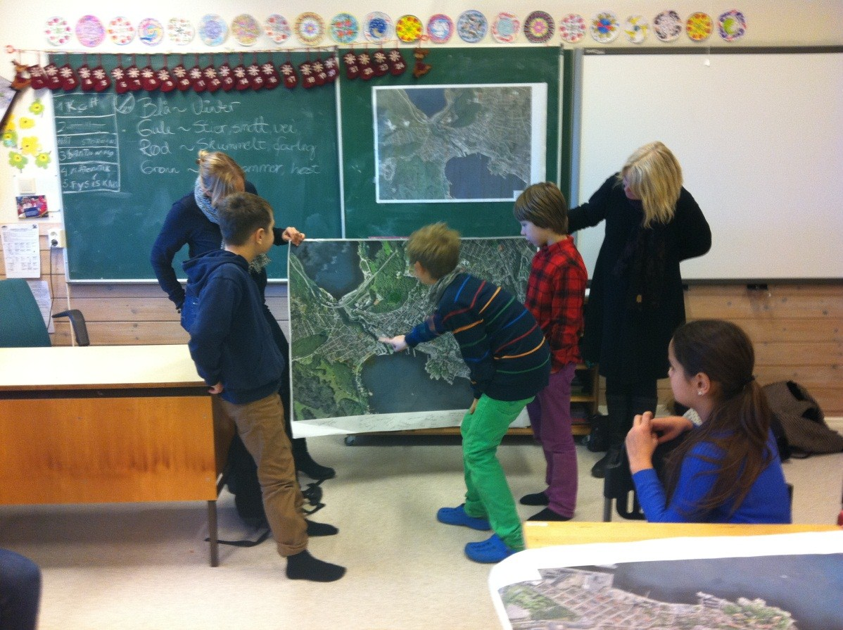 Foto: Hanne Holmen Deretter ble kartene samlet inn og tatt med tilbake til kommunen. Det ble avtalt at skolen skulle få oversendt barnetråkk-kart og rapport når de ble ferdige.