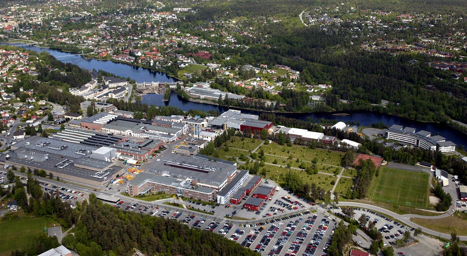 Teknologibyen Kongsberg Fra liten, nasjonal og ensidig til stor,