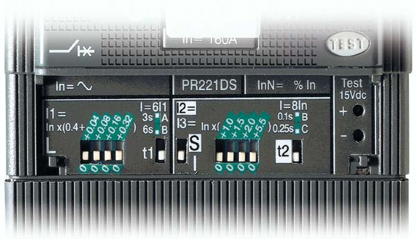 Tmax T effektbrytere Innstilling av vern Eksempel på innstilling av vern PRDS på ABB SACE Tmax T T er innstilling av tidsforsinkelse ved kortslutning. I er innstilling av overbelastningsbeskyttelse.