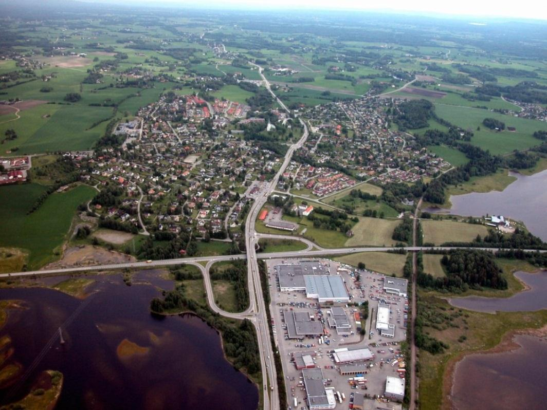 Åpent møte i Hamar Rådhus 11. mars 2014 E6 Kåterud Arnkvern og grensejustering av Åkersvika naturreservat Dagorden: 1. Velkommen (FM) 2. Intro, bakgrunn for planarbeidet (SVV) 3.