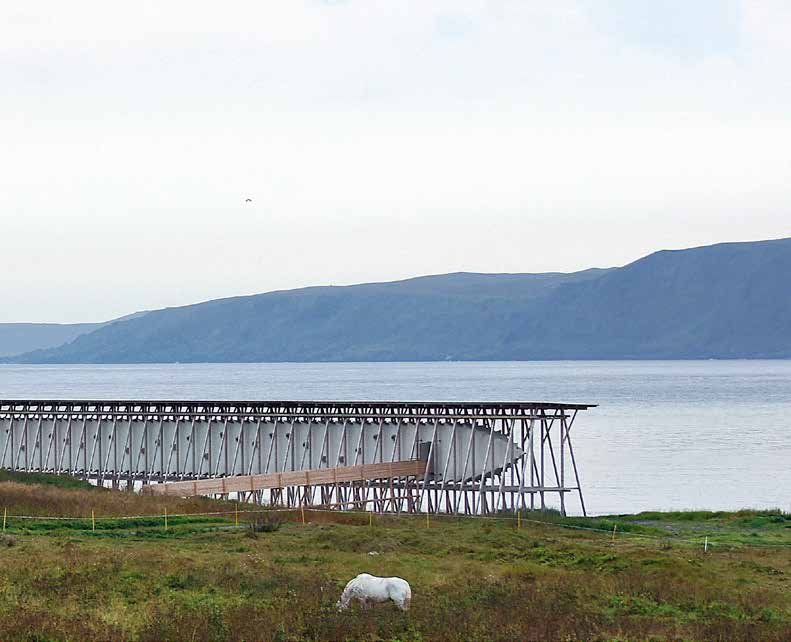 Steilneset Gedenkstätte und Wandergebiet Steilneset war einer der Orte, an denen die Hexenprozesse in der Finnmark im 17. Jahrhundert stattgefunden haben.