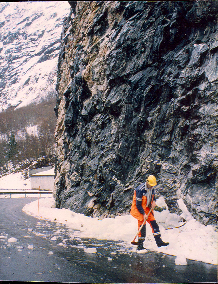 Hvordan tar vi vare på sikkerheten under vanskelige kjøreforhold, og da spesielt på høyfjellsveger