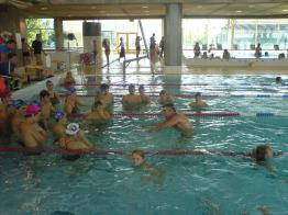 Breddeaktivitet Norsk svømming skal tilby et godt og allsidig aktivitetstilbud i klubbene for alle som ønsker å være i vann, men ikke nødvendigvis