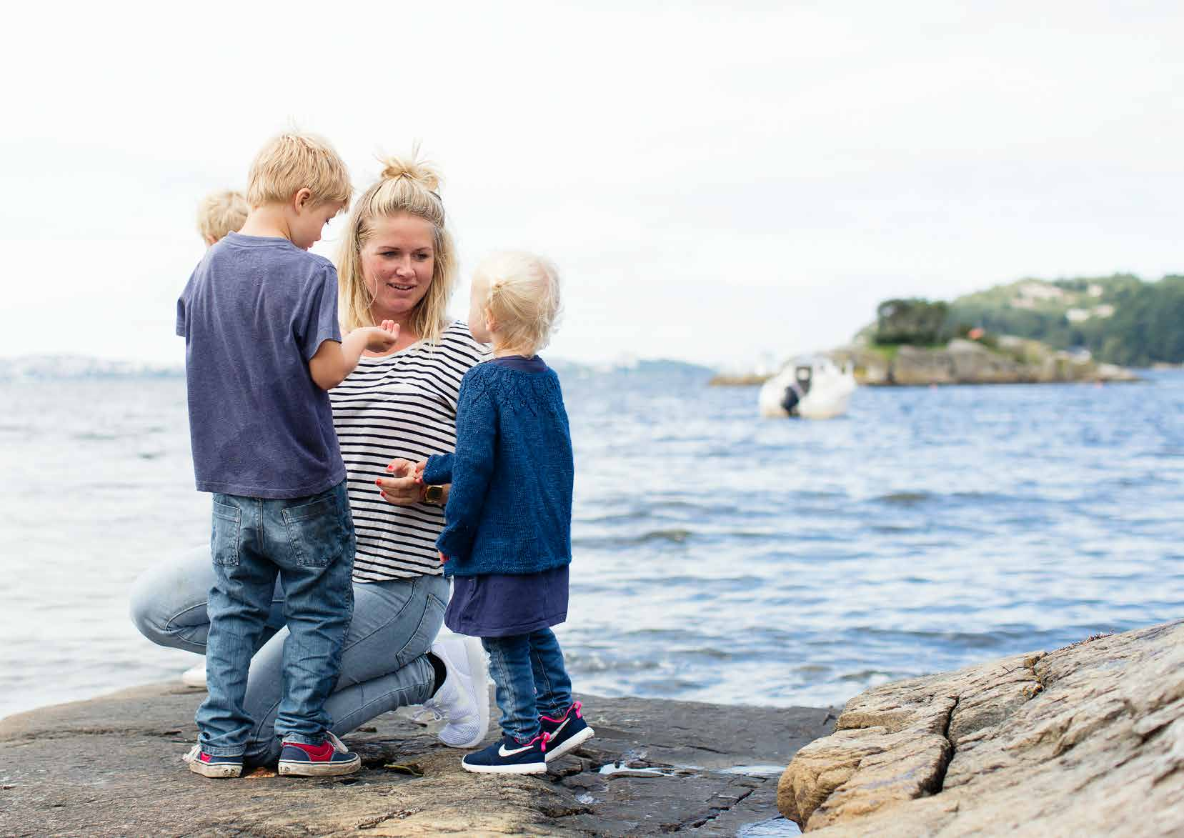 BREIVIK PÅ HOMMERSÅK I SANDNES ER ET IDYLLISK OG FREDELIG STED OMGITT AV SJØ, SKOG,