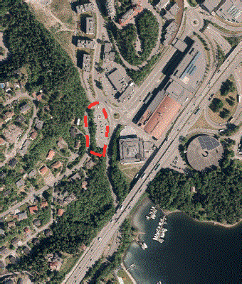 6. SANDVIKSVEIEN 187/SAND- VIKA Området ligger innenfor kommunedelplan for Sandvika. Det ligger innenfor 10 minutters gange fra Sandvikastasjon. Det ligger innenfor vekstgrensen.