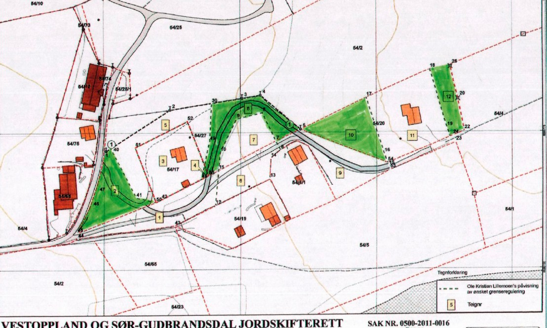 Hytteeiendommen 54/20 er på 2.589m 2 og er bebygd med hytte. Tomta ønskes omarrondert slik at hyttetomta reduseres til 1.441m 2. Resterende 1.