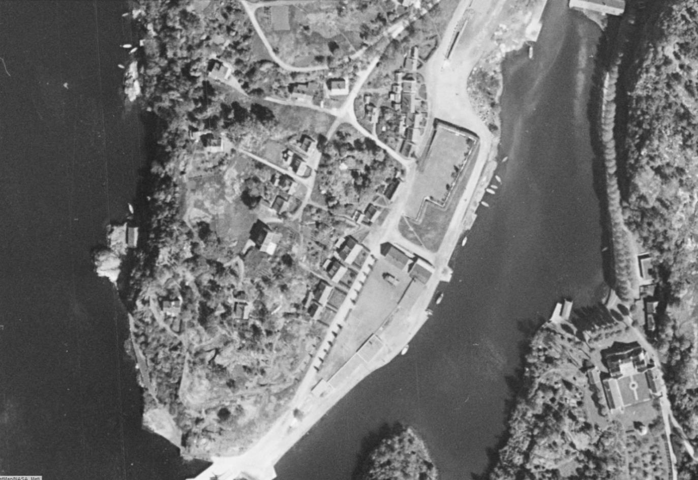 Side 16 Figur 13: Flyfoto av området fra 1951. Kilde: 1881.