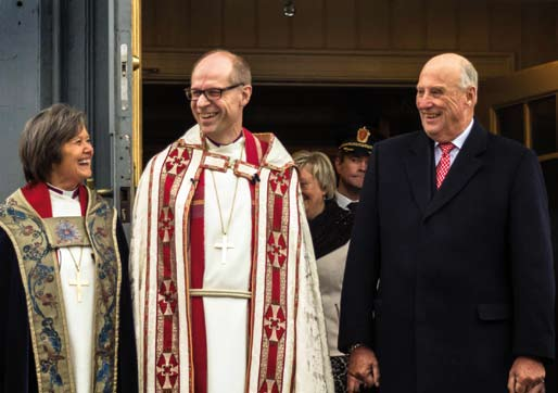 Hilsen ved vigslingen AV BISPEDØMMERÅDSLEDER ANNE MARIE BAKKEN Deres Majestet, ærede gjester, kjære biskop Olav. Gratulerer med dagen. Vi har en ny biskop!