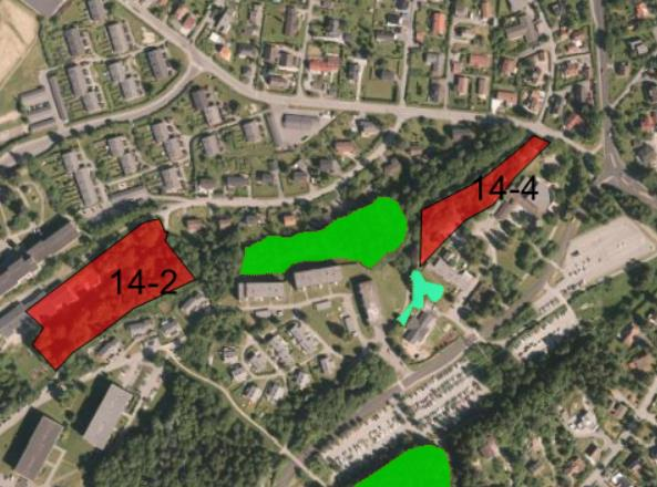 Vurdering: Arealet er en del av et lengre sammenhengende grønt belte som skiller småhusbebyggelsen og mer konsentrert bebyggelse.