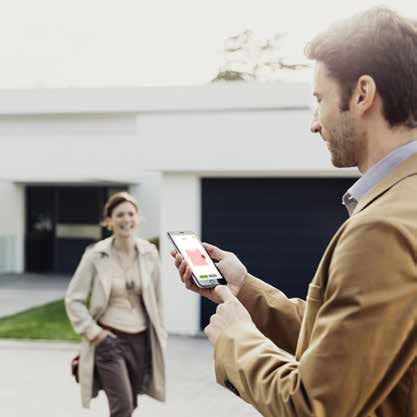 omfy Smart Home Steng av og lås hjemmet med ett klikk på smarttelefonen Link sammen belysning, rullesjalusier, inngangsport og garasjeport i et forlate -scenario, så tar Somfy Smart Home hånd om alt.