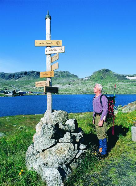 Makten etableres rundt - én type natur - ett natursyn - ett kunnskapssyn Resultat: Dette blir styrende for vår praksis på feltet.