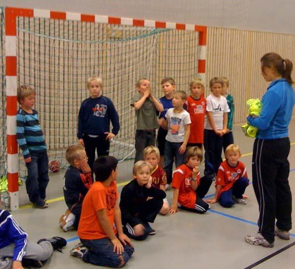 Regionens kamptilbud Minihåndball 6-8 år Aktivitetsserien 9-11 år Aldersbestemt