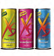 A // XS Power drink Lever du et hektisk liv? Gjør deg klar til å sette inn et ekstra gir med XS Power Drink! XS det første verdensomspennende merke som utelukkende selger sukkerfrie «styrkedrikker».