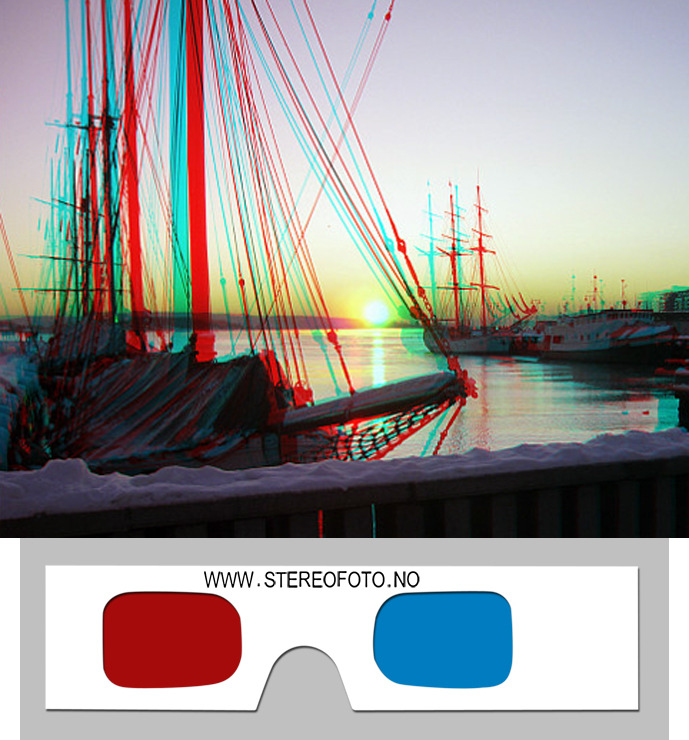 10.6 Orienteringsstoff: 3D Stereoskopi * 283 Figur 10.18: Stereoskopiske bilder kan lages ved å legge to fargekodete bilder oppå hverandre.