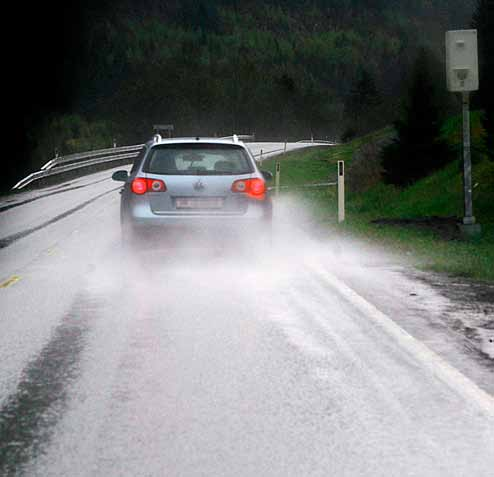 Vegtrafikkindeksen 2010 Det var 1,1 meir trafikk i 2010 enn i 2009. Trafikkveksten i 2010 var for lette kjøretøy og 1,9 for tunge kjøretøy.