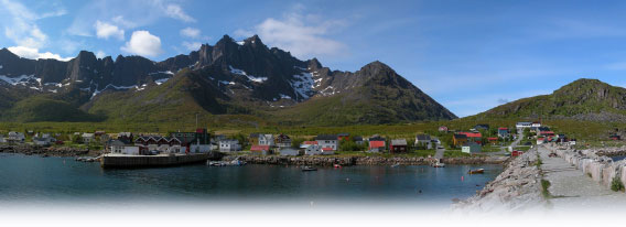 FRITID OG KULTUR Reiselivsanlegg Mefjord brygge Ved Mefjorden i Berg kommune, ligger fiskeværet Mefjordvær. Det er 5 km til Senjahopen med post og butikk.