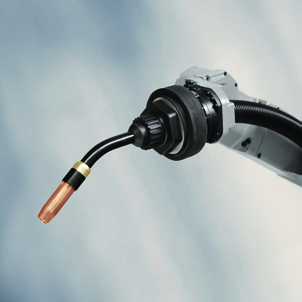 Hele TransSteel Robotics-systemet Sveisesystemet TransSteel Robotics omfatter strømkilden med enkle til universelle robotgrensesnitt, en mellomlederpakke, trådmateren, den nye magnetiske Crash-Box