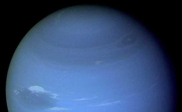 Neptun Neptun Diameter Størrelse i forh til jorda Avstand til sola Årets