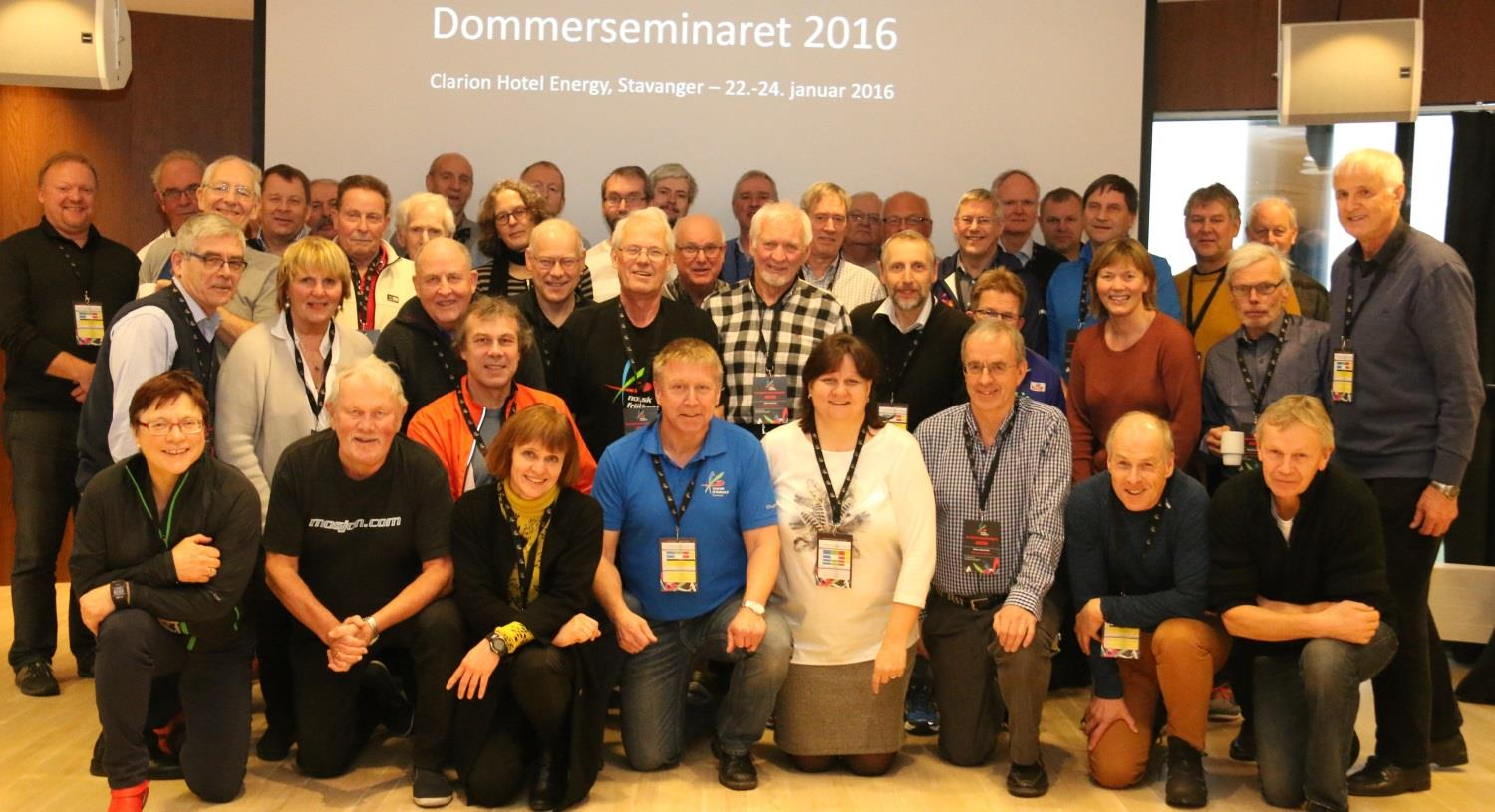 1 Referat fra dommerseminaret Stavanger 22.-24. januar 2016 Åpning, v/ Nils Kristen Wiig, leder i FDU Nils Kristen Wiig ønsker alle velkommen til dommerseminaret 2016. Presentasjon av deltakerne.