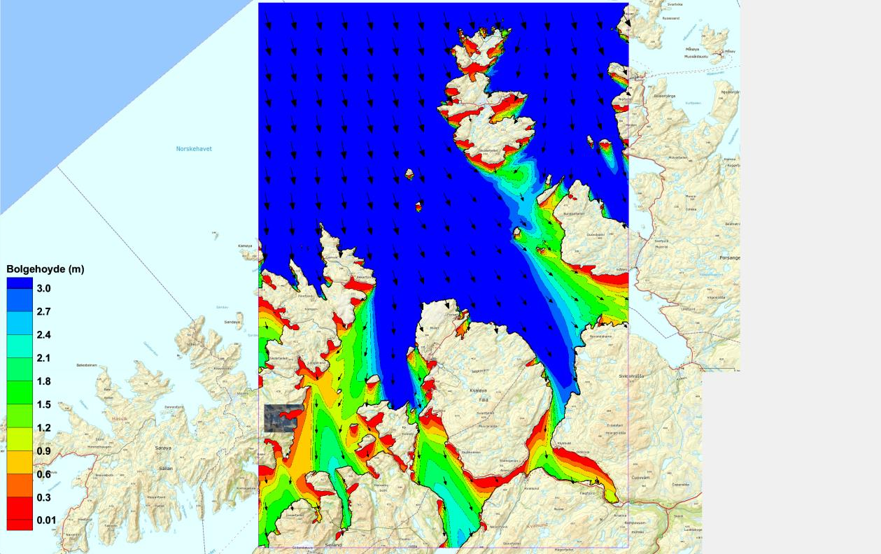 Figur 6: CMS-Wave-modellering for området ved og nord for Strømsnes (markert med stor, sort pil) i Hammerfest kommune i Vest-Finnmark, med havbølger og vind som kommer fra nord-nordvest (345