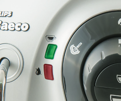 uten å blinke Maskinen er i oppvarmingsfasen for uttak av espresso, varmt vann eller damp.