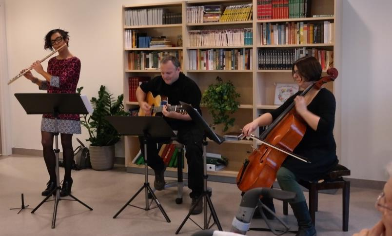 På denne konserten har vi med oss en organist, og vi gleder oss til å presentere både kammermusikk og solistinnslag fra barokken og fram til vår tid.