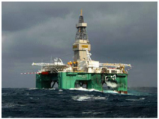 Figur 2-2. Boreriggen Eirik Raude (Ocean Rig). Planen er å bore brønn 7122/7-3 som første brønn, med planlagt oppstart ca. 20. august 2005.