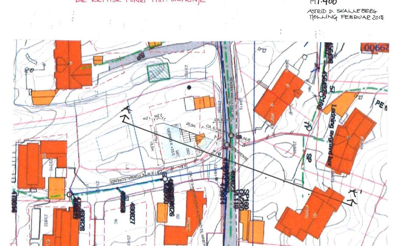 Klagers stuevinduer og uteplass Snittet er tatt fra naboens vestre del av boligen og sørover (A-A). Stuevinduene og uteplassen ligger lenger øst.